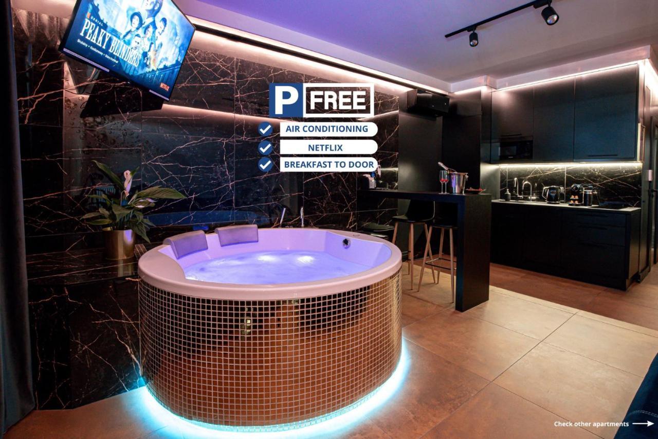 Jacuzzi Glass-House Central Station Cracovie Extérieur photo
