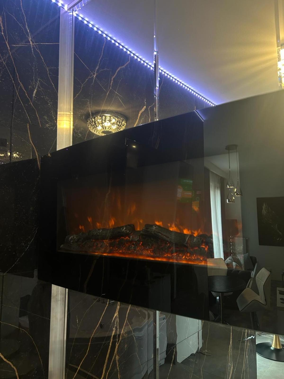 Jacuzzi Glass-House Central Station Cracovie Extérieur photo